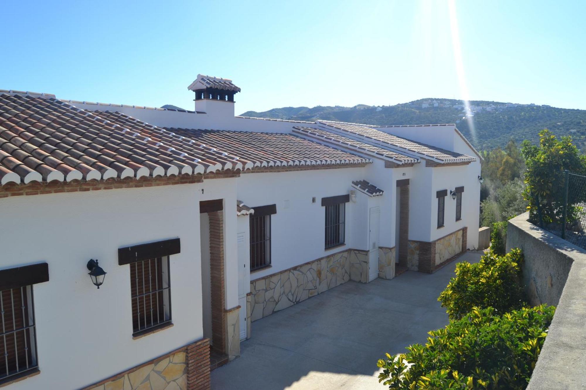 Viñuela Alojamientos Huetor מראה חיצוני תמונה
